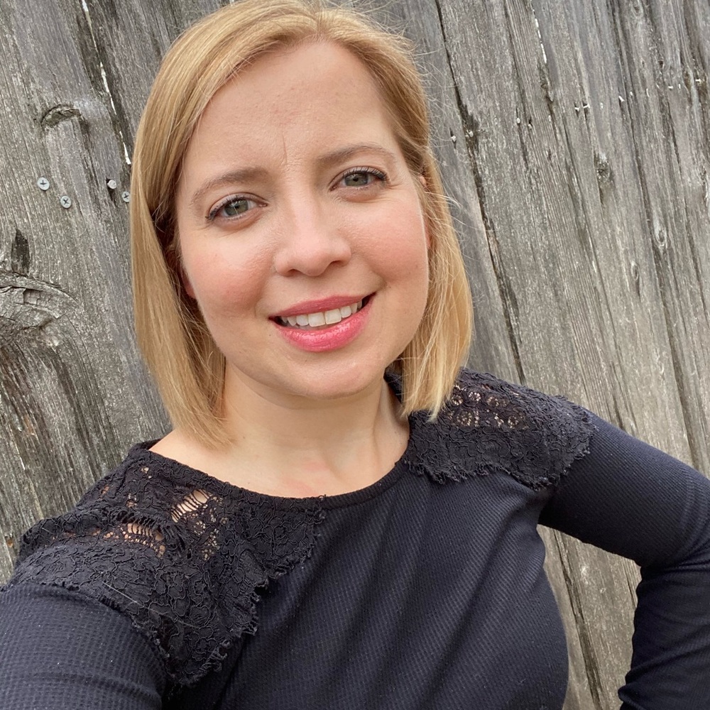 Meet your Posher, Amy